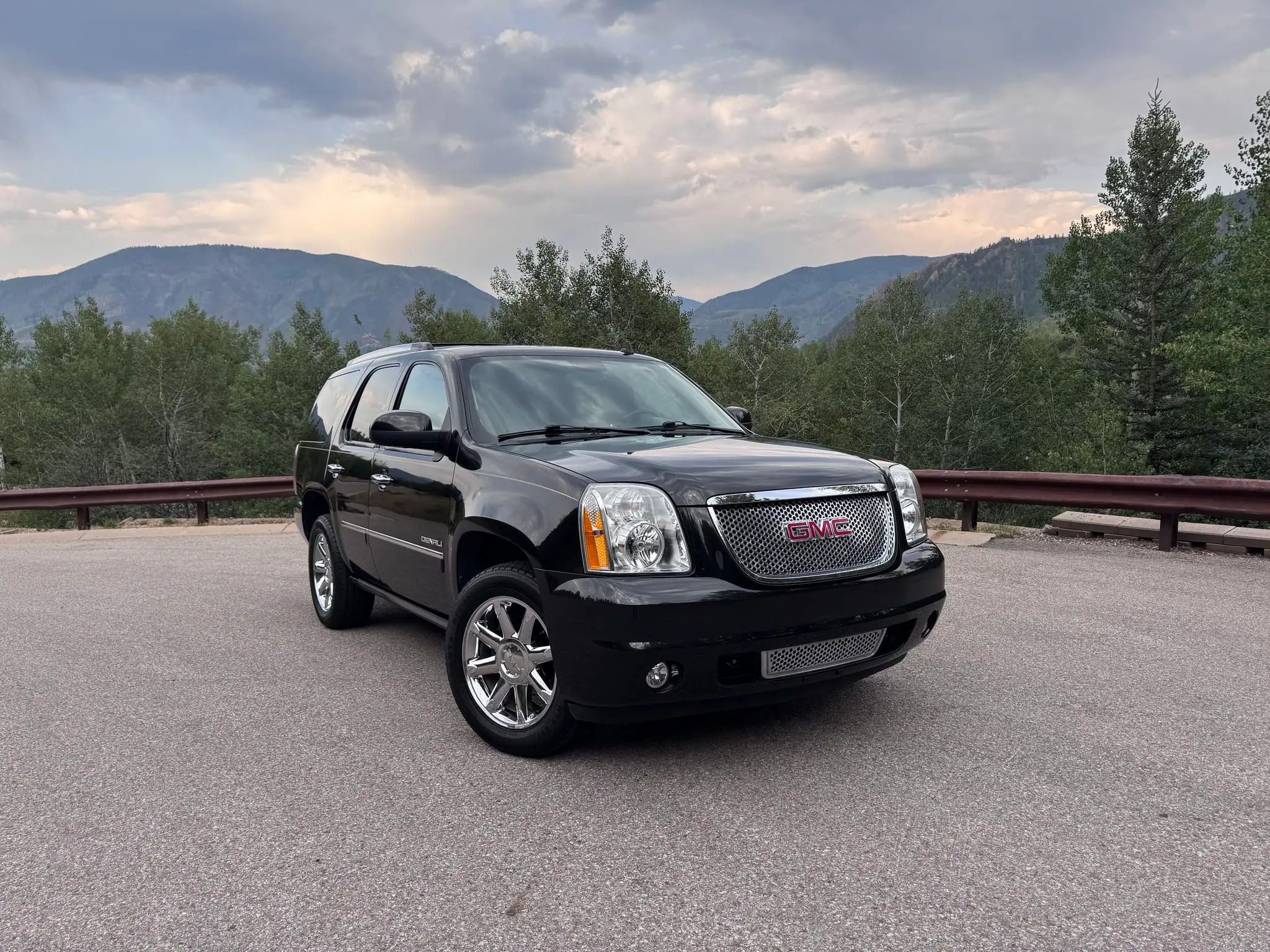 2012 GMC Yukon Denali AWD