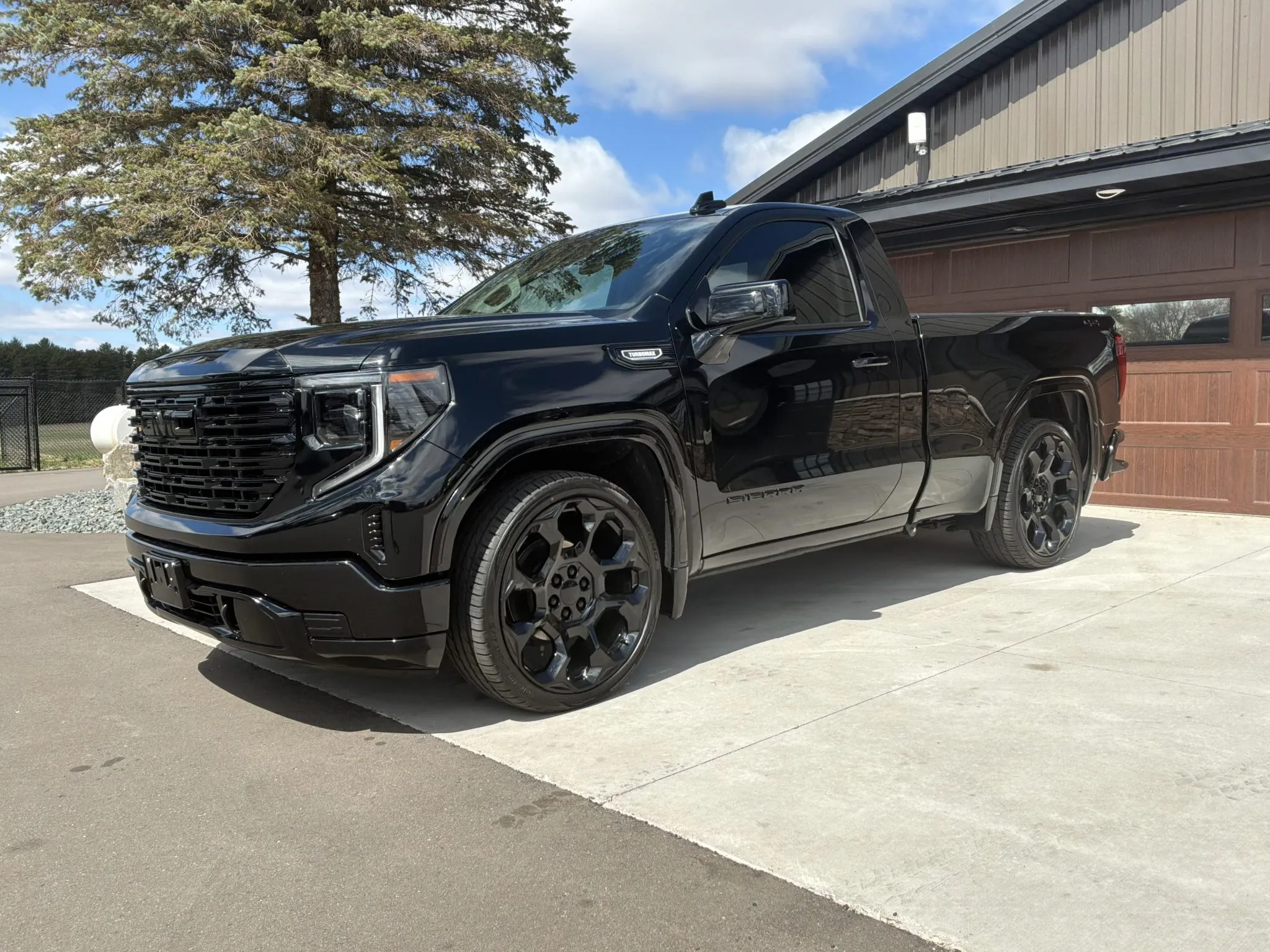 2025 GMC Sierra 1500 PRO 4×4
