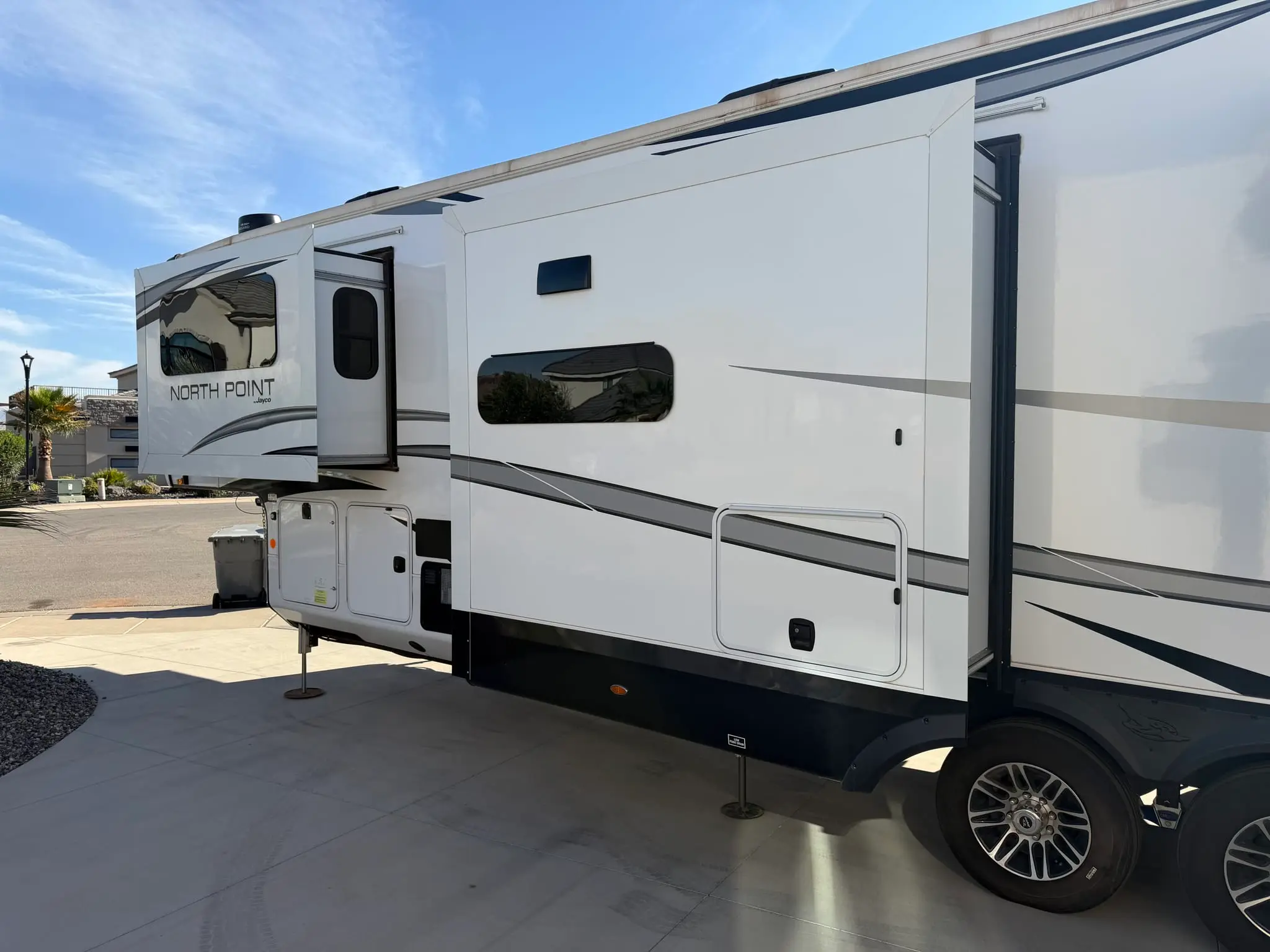 2024 Jayco North Point Travel Trailer