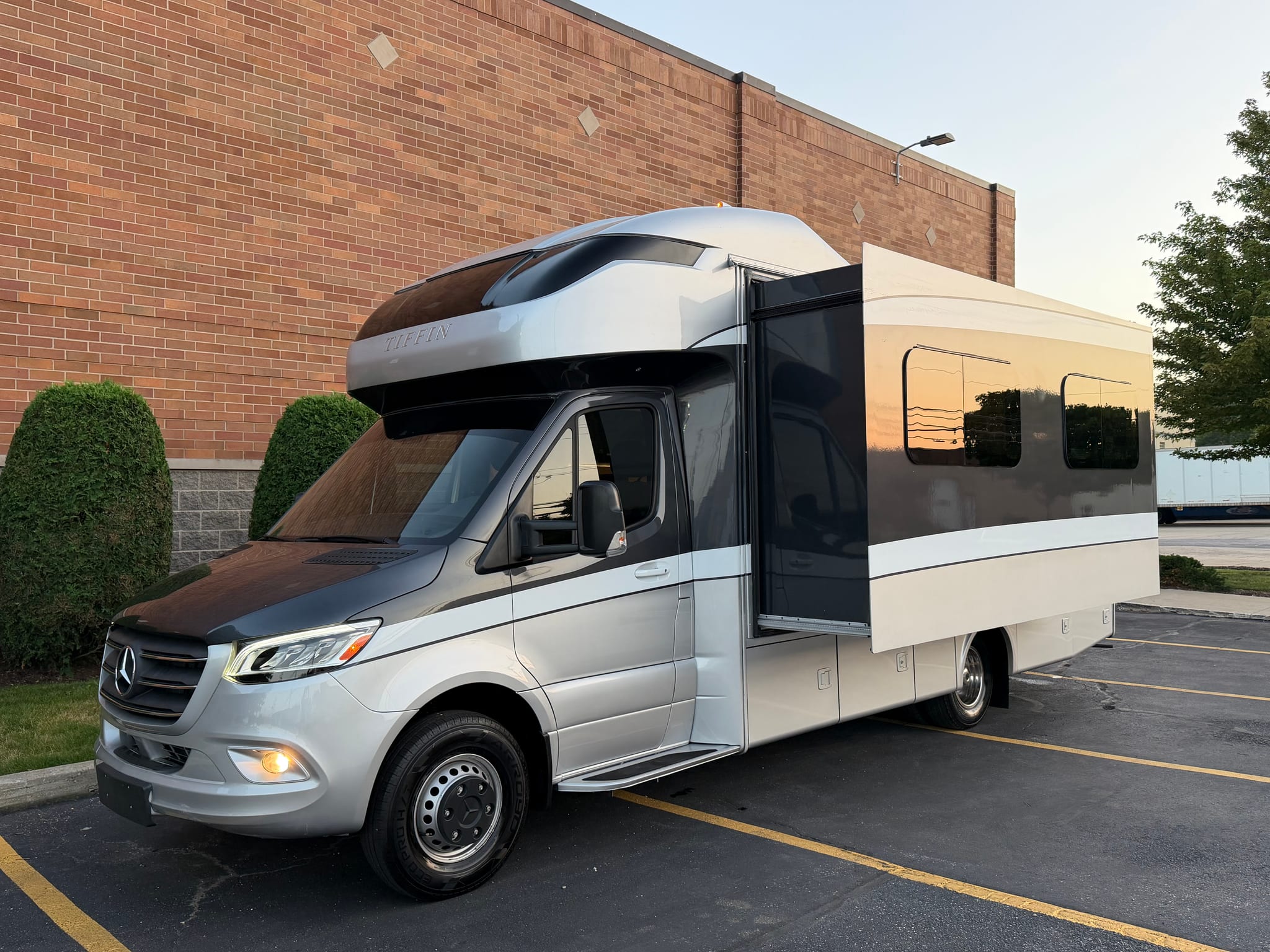 2020 Tiffin Motorhomes Wayfarer 25 RW