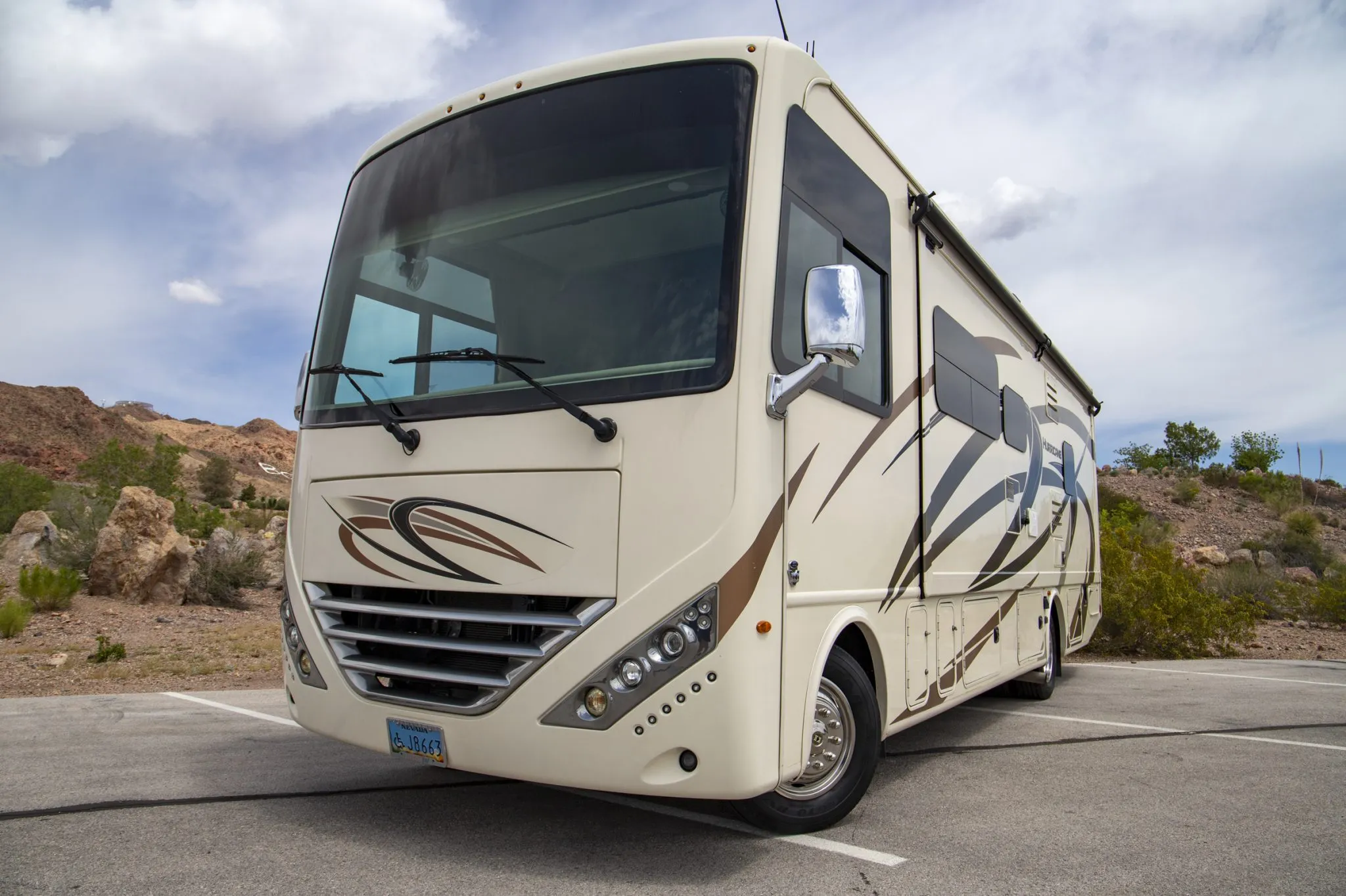 2019 Thor Hurricane 29M Motorhome